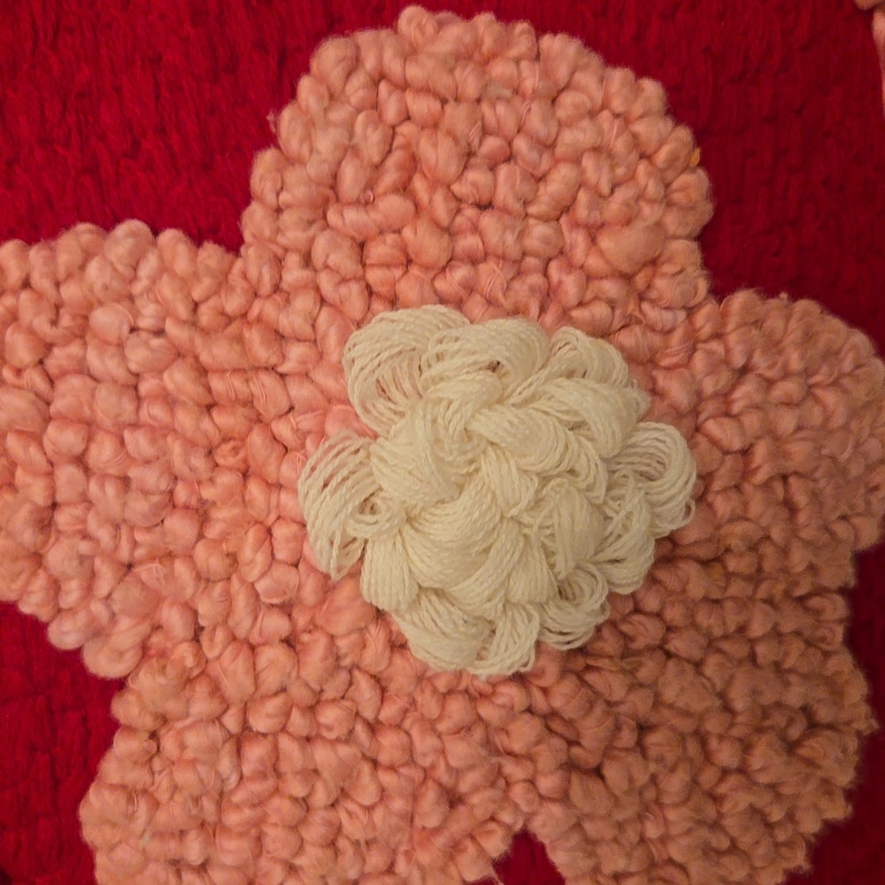 Yaya & Co X Dani Klaric Blossom Pillow Valentines Day - Picture 5 of 6